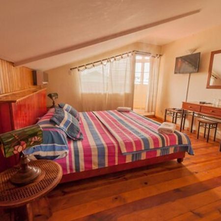 בוקס דל טורו Hotel Posada Los Delfines מראה חיצוני תמונה